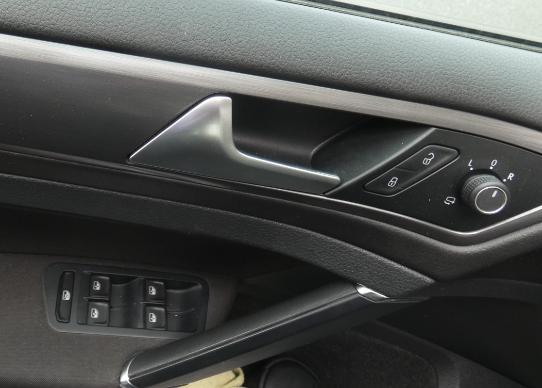 Volkswagen Golf — 14
